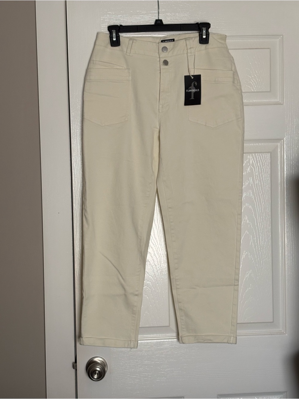 FLAMINGALS Cream Ankle Jeans — High-Rise Cropped Fit